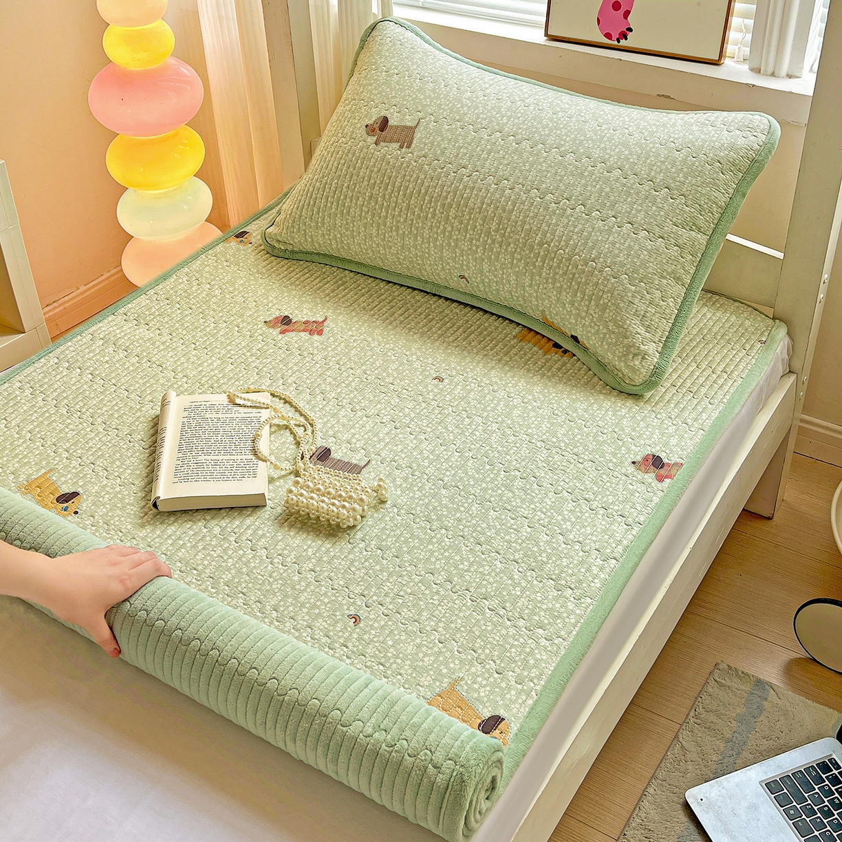 91家纺网 家纺一手货源 找家纺 （总）恒尚居 2025新款纯棉牛奶绒学生床垫 双面两用夹棉床单床垫-秋冬款四季通用-系列一