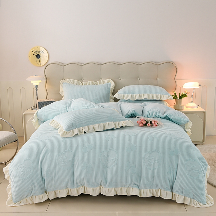 91家纺网 家纺一手货源 找家纺 （总）千嘻汇家纺 2025新款8.5斤韩版雕花牛奶绒四件套