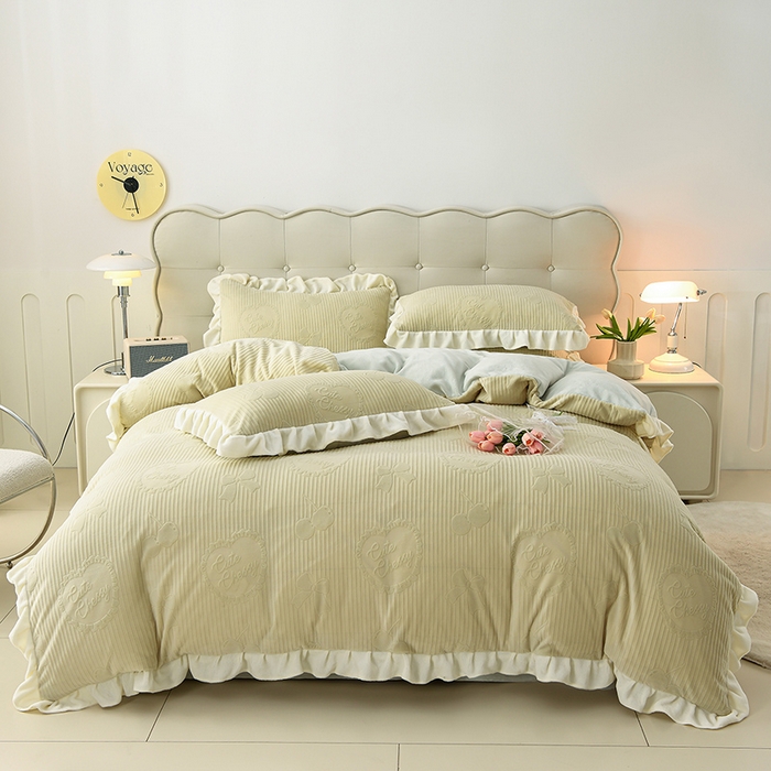 91家纺网 家纺一手货源 找家纺 （总）千嘻汇家纺 2025新款8.5斤韩版雕花牛奶绒四件套