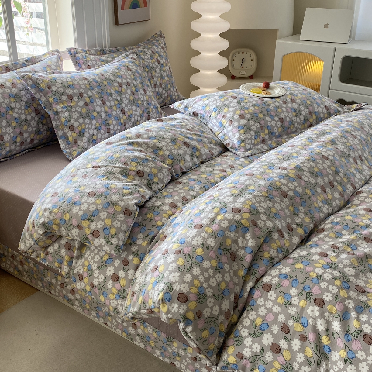 91家纺网 家纺一手货源 找家纺 纽维斯 2025新款140g高克重仿全棉40S精梳棉磨毛四件套 繁花一梦