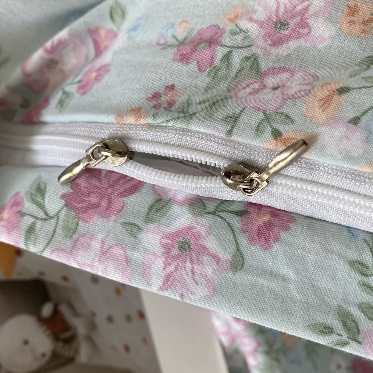 91家纺网 家纺一手货源 找家纺 纽维斯 2025新款140g高克重仿全棉40S精梳棉磨毛四件套 梦若菲（绿）