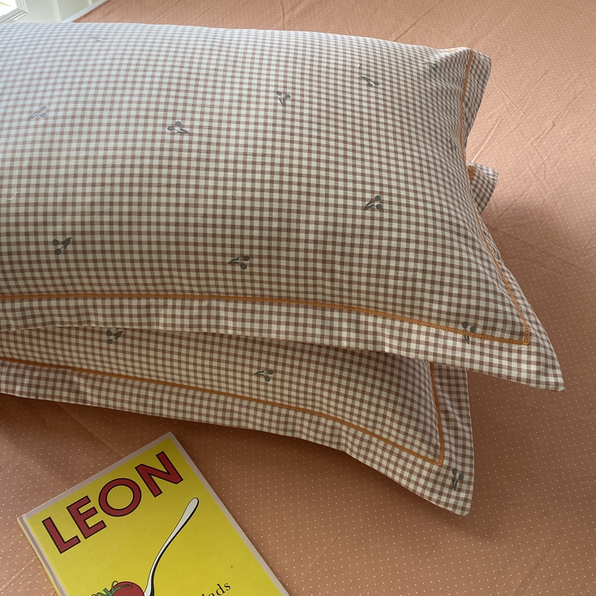 91家纺网 家纺一手货源 找家纺 纽维斯 2025新款140g高克重仿全棉40S精梳棉磨毛四件套 云中歌