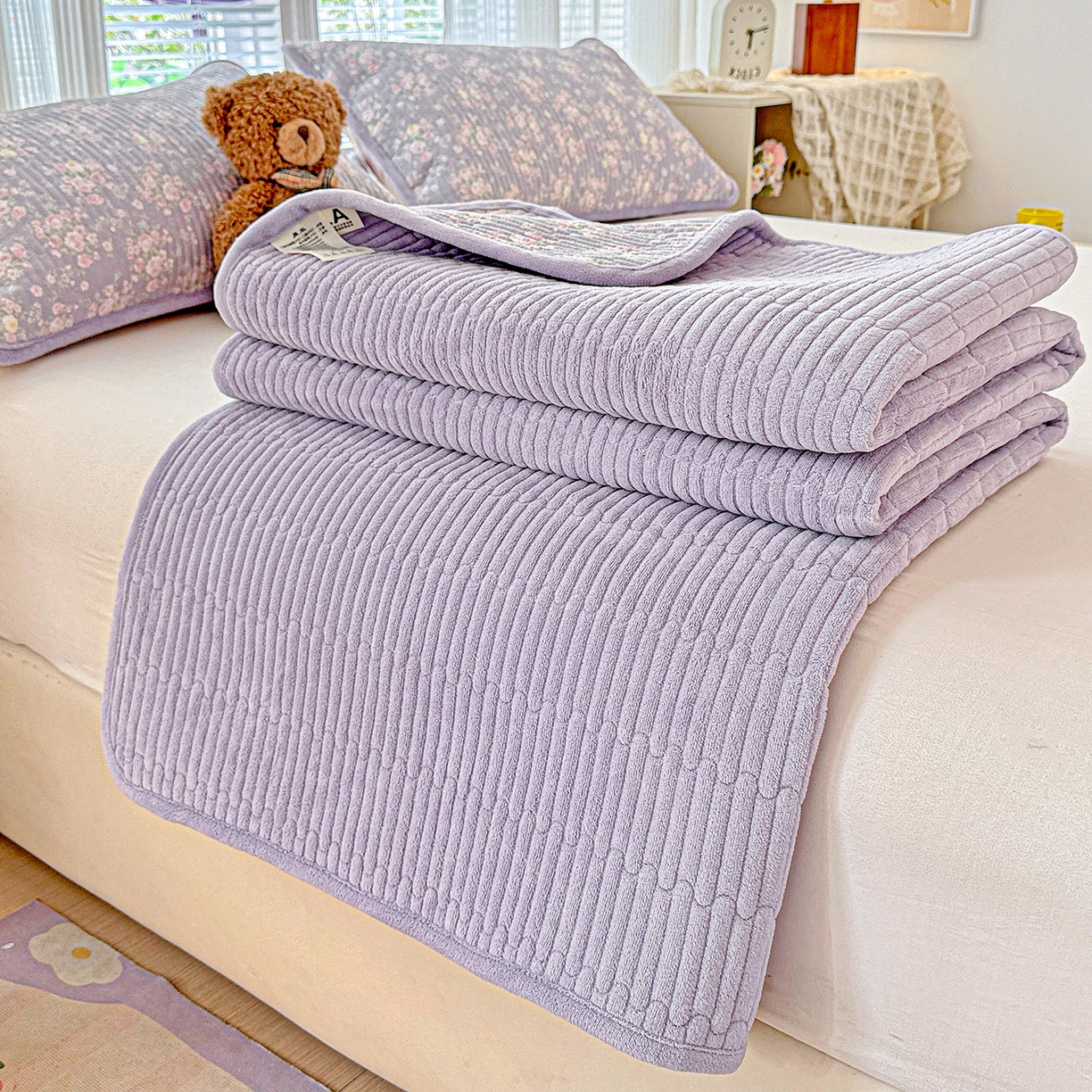 91家纺网 家纺一手货源 找家纺 恒尚居 2025新款纯棉牛奶绒学生床垫 双面两用夹棉床单床垫-秋冬款四季通用-系列一 【花田物语】A纯棉-B牛奶绒