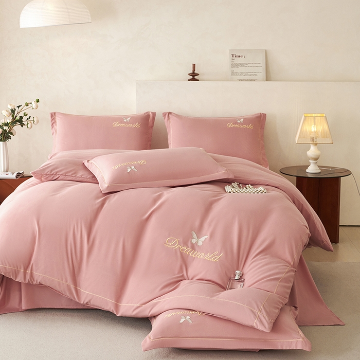 91家纺网 家纺一手货源 找家纺 纽维斯 2025新款水洗棉云朵棉刺绣宽边绣花磨毛四件套-小晴天系列 小晴天-浅豆沙