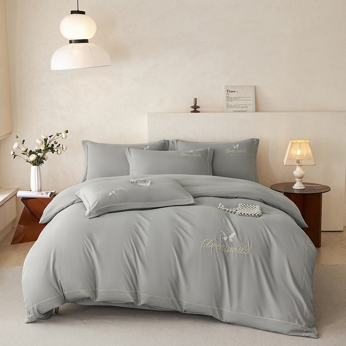 91家纺网 家纺一手货源 找家纺 纽维斯 2025新款水洗棉云朵棉刺绣宽边绣花磨毛四件套-小晴天系列 小晴天-山灰,小晴天-山灰