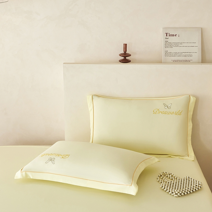 91家纺网 家纺一手货源 找家纺 纽维斯 2025新款水洗棉云朵棉刺绣宽边绣花磨毛四件套-小晴天系列 小晴天-芝士黄