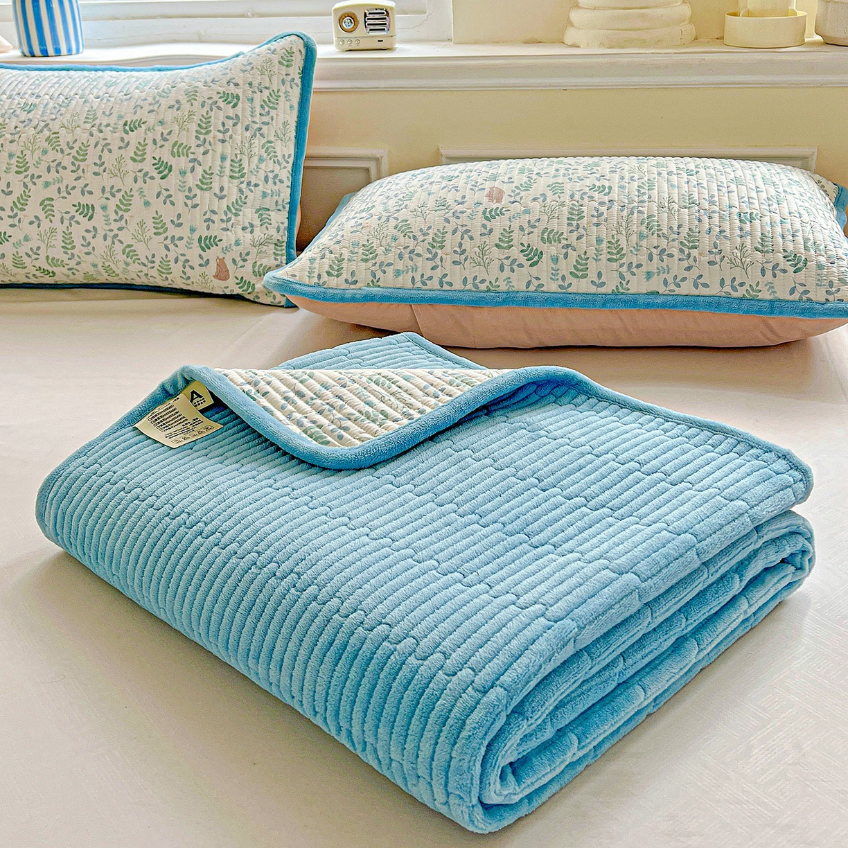 91家纺网 家纺一手货源 找家纺 恒尚居 2025新款纯棉牛奶绒学生床垫 双面两用夹棉床单床垫-秋冬款四季通用-系列一 【绿野仙踪】A纯棉-B牛奶绒