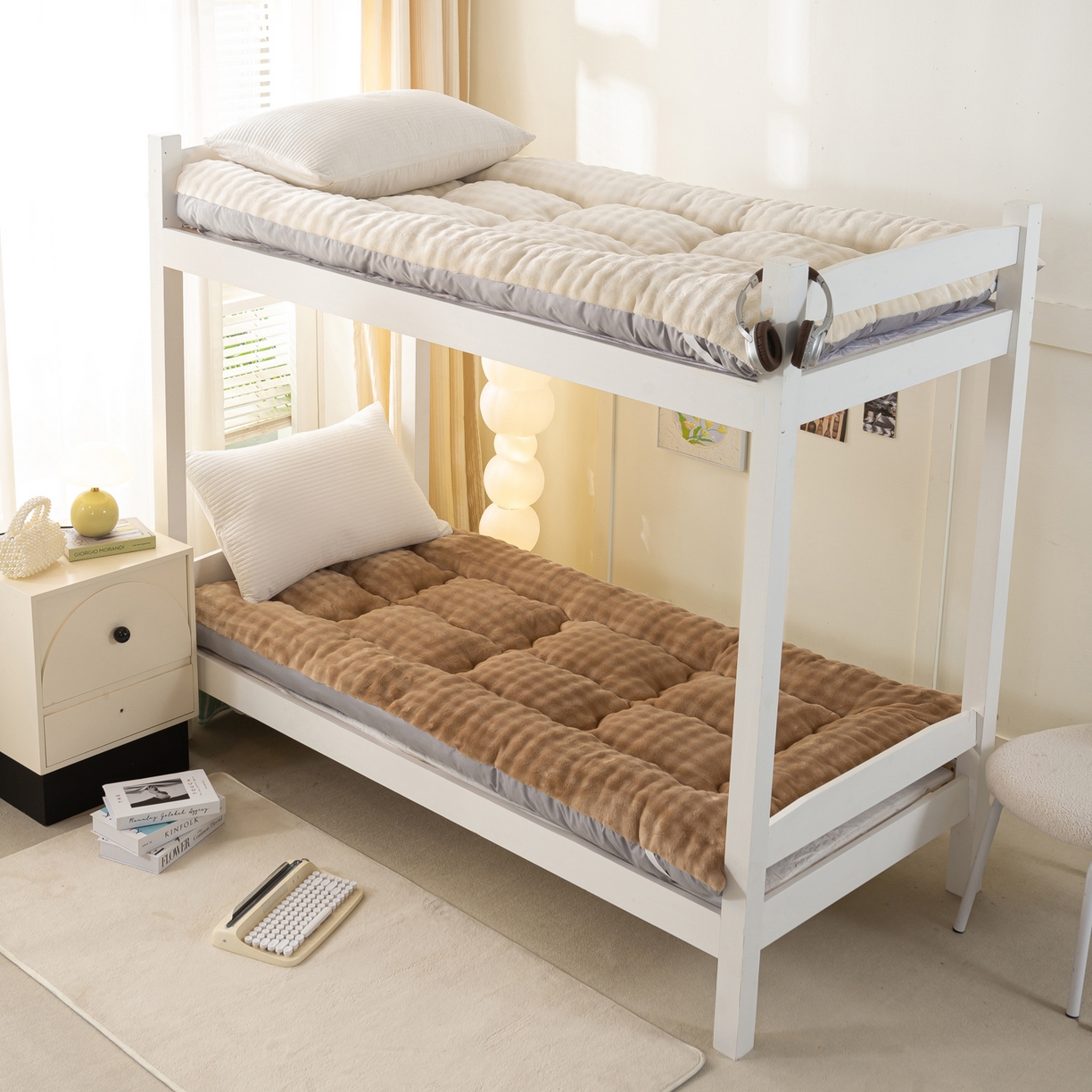 91家纺网 家纺一手货源 找家纺 （总）缦纱 2025新款高克重牛奶兔毛绒学生床垫