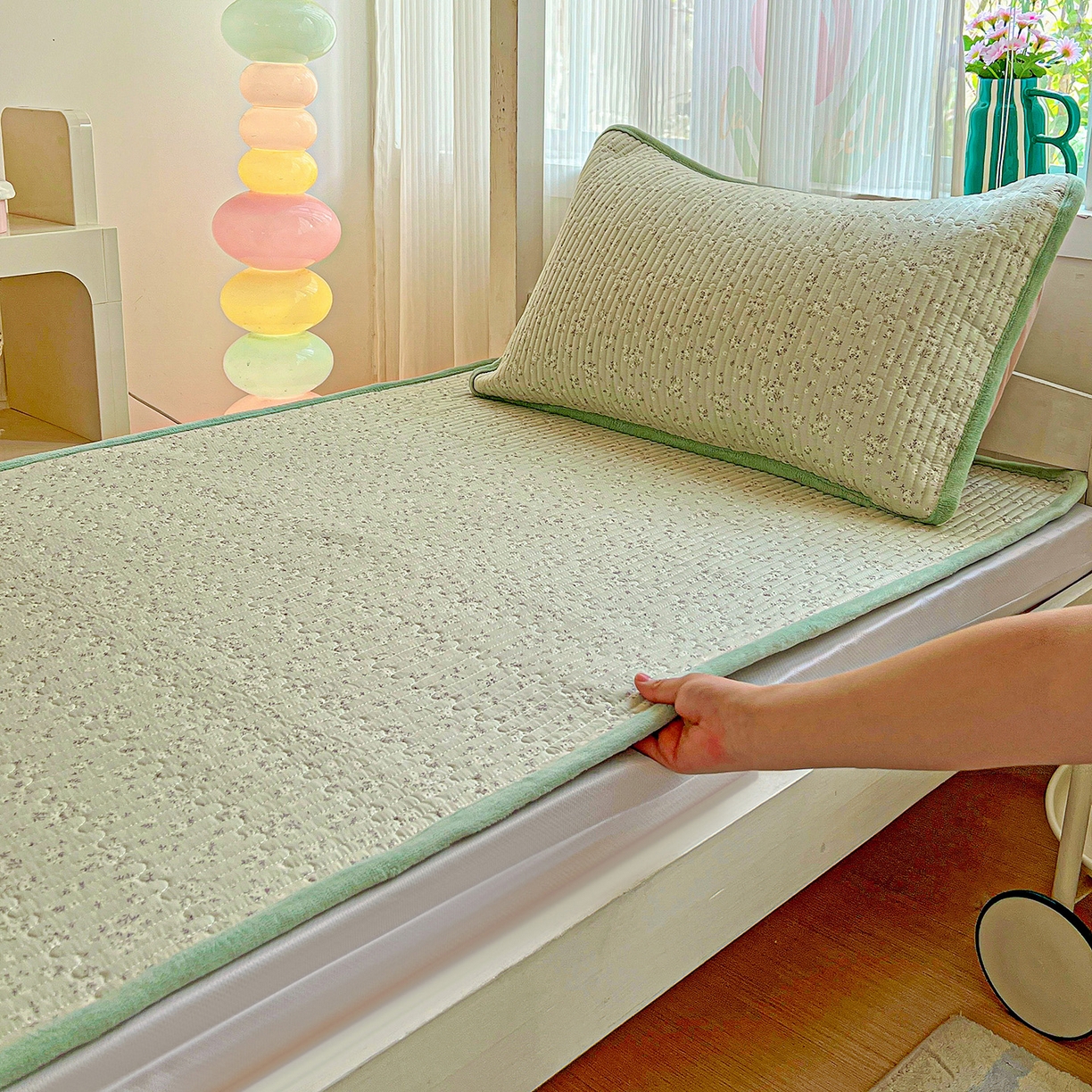 91家纺网 家纺一手货源 找家纺 恒尚居 2025新款纯棉牛奶绒学生床垫 双面两用夹棉床单床垫-秋冬款四季通用-系列一 【如画】A纯棉-B牛奶绒