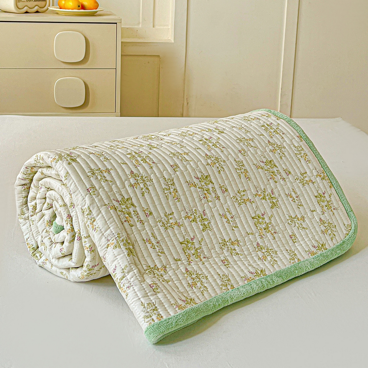 91家纺网 家纺一手货源 找家纺 恒尚居 2025新款纯棉牛奶绒学生床垫 双面两用夹棉床单床垫-秋冬款四季通用-系列一 【香草园】A纯棉-B牛奶绒