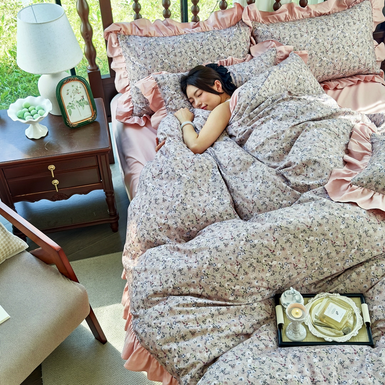 91家纺网 家纺一手货源 找家纺 未来家居 2025秋冬新款全棉法式花边款磨毛四件套 茵然-豆沙