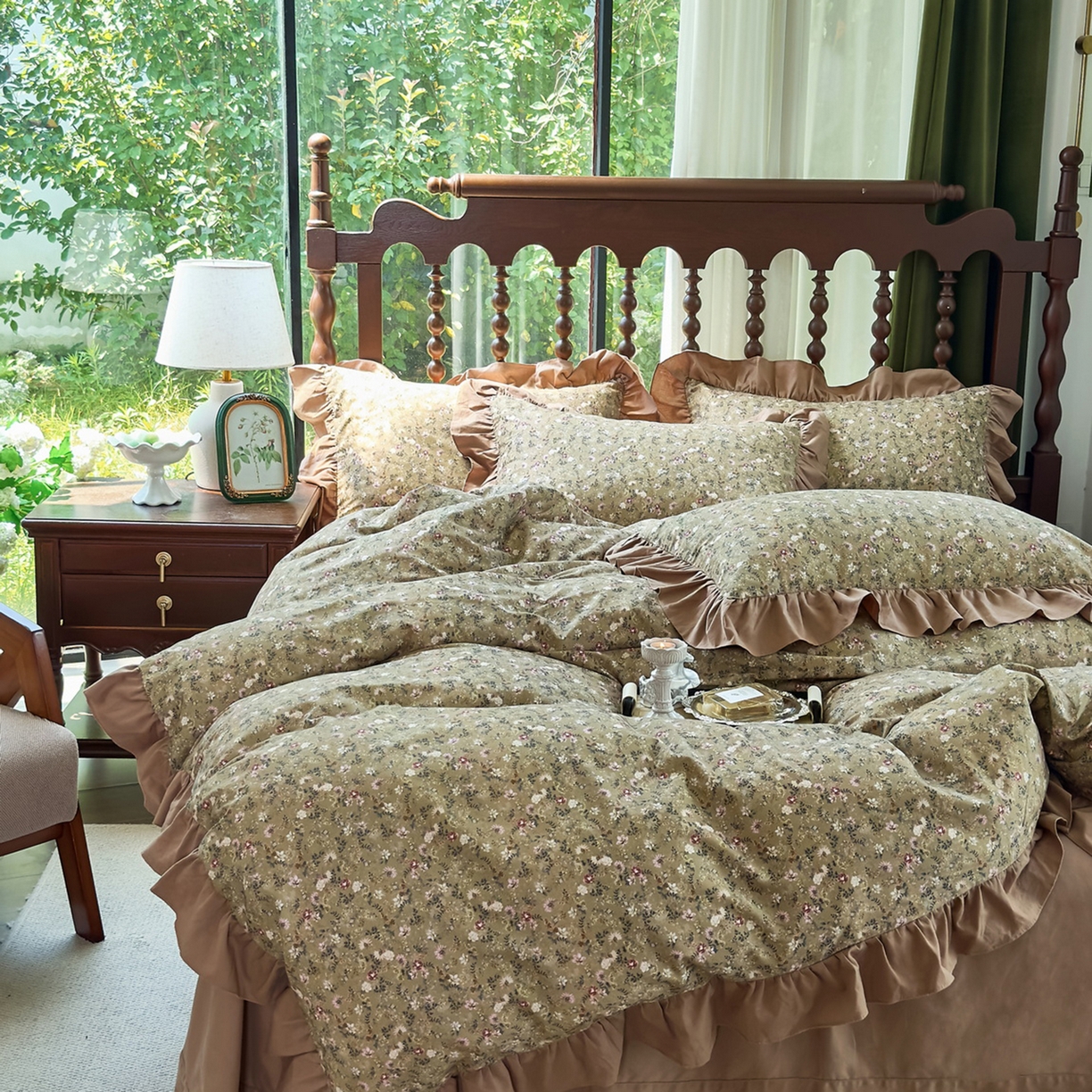 91家纺网 家纺一手货源 找家纺 未来家居 2025秋冬新款全棉法式花边款磨毛四件套 茵然-咖