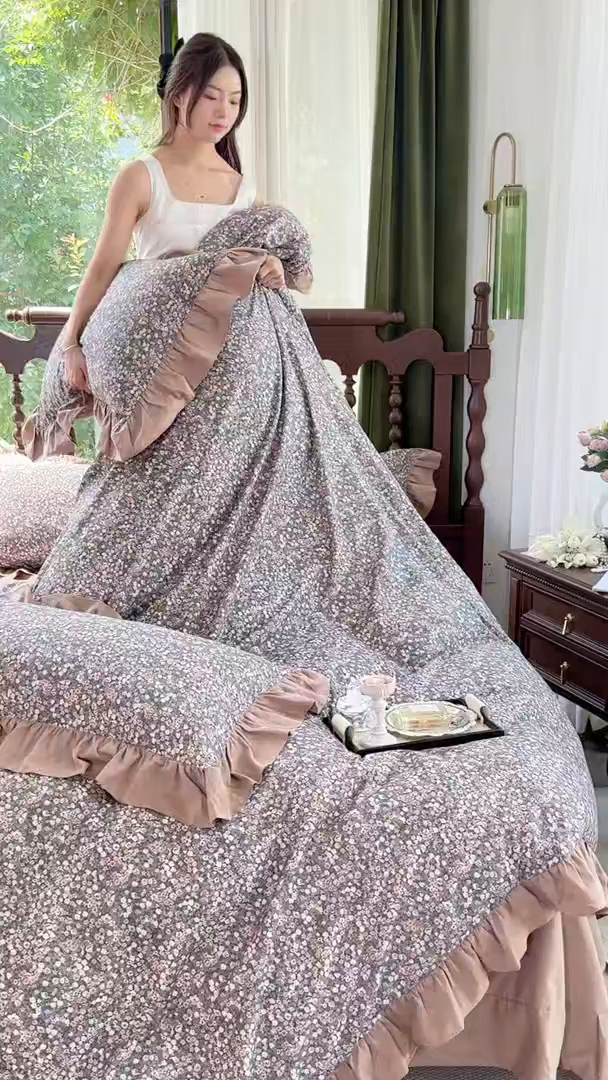 91家纺网 家纺一手货源 找家纺 未来家居 2025秋冬新款全棉法式花边款磨毛四件套 珍妮-咖