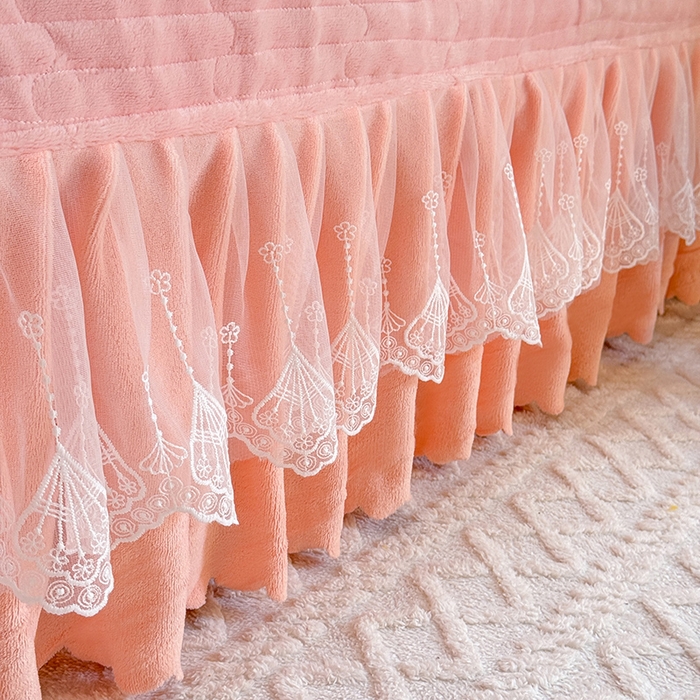 91家纺网 家纺一手货源 找家纺 （总）唐人居 2025新款高克重阳离子牛奶绒花边夹棉床盖四件套