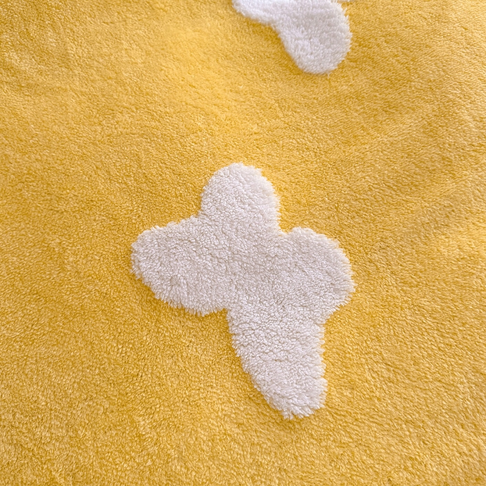 91家纺网 家纺一手货源 找家纺 唐人居 2025新款高克重阳离子牛奶绒花边夹棉床盖四件套 蝶恋花-奶黄