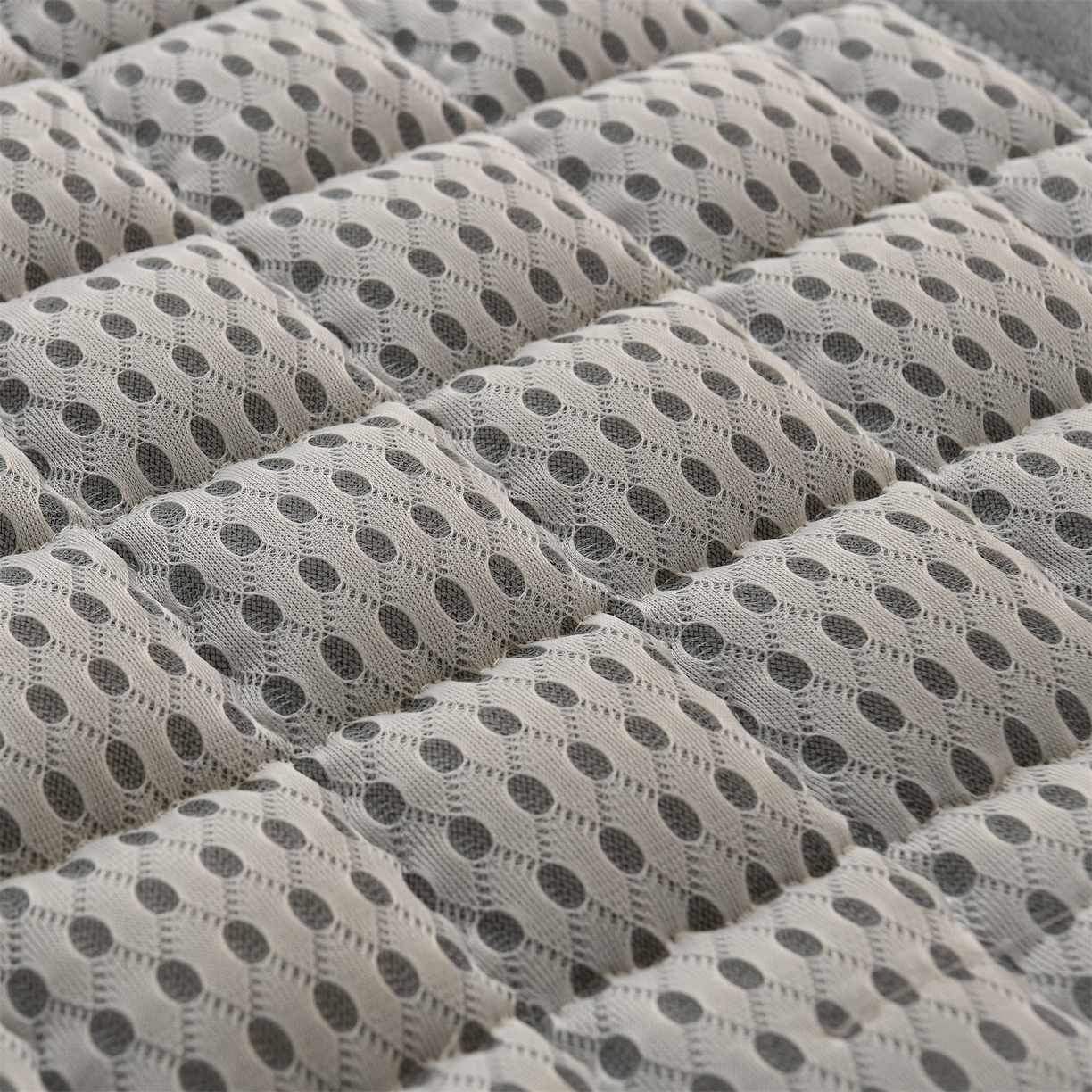 91家纺网 家纺一手货源 找家纺 （总）欧邦 2025新款240克臻棉绒和煦春风系列床垫学生床