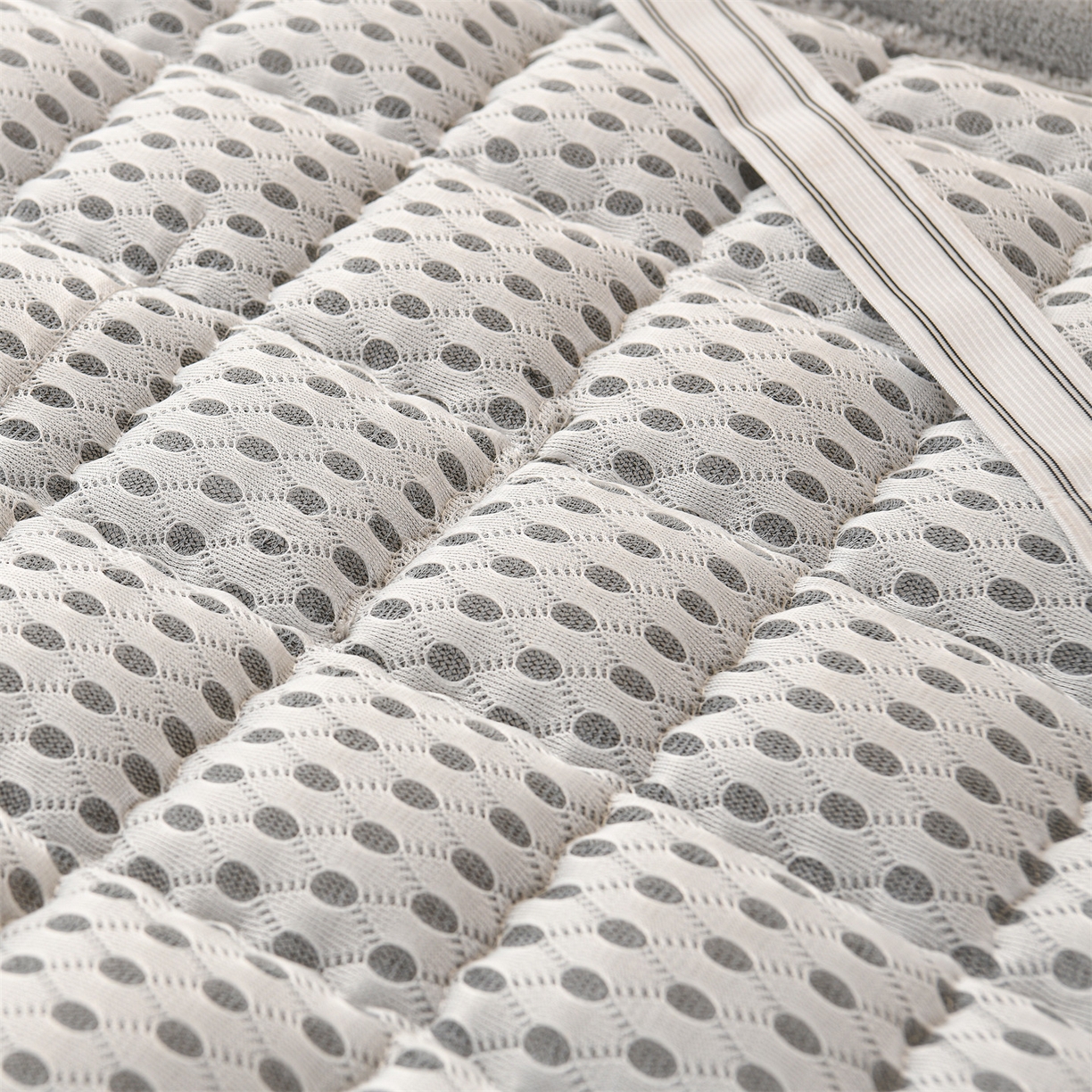 91家纺网 家纺一手货源 找家纺 欧邦 2025新款240克臻棉绒和煦春风系列床垫学生床 和煦春风-米驼