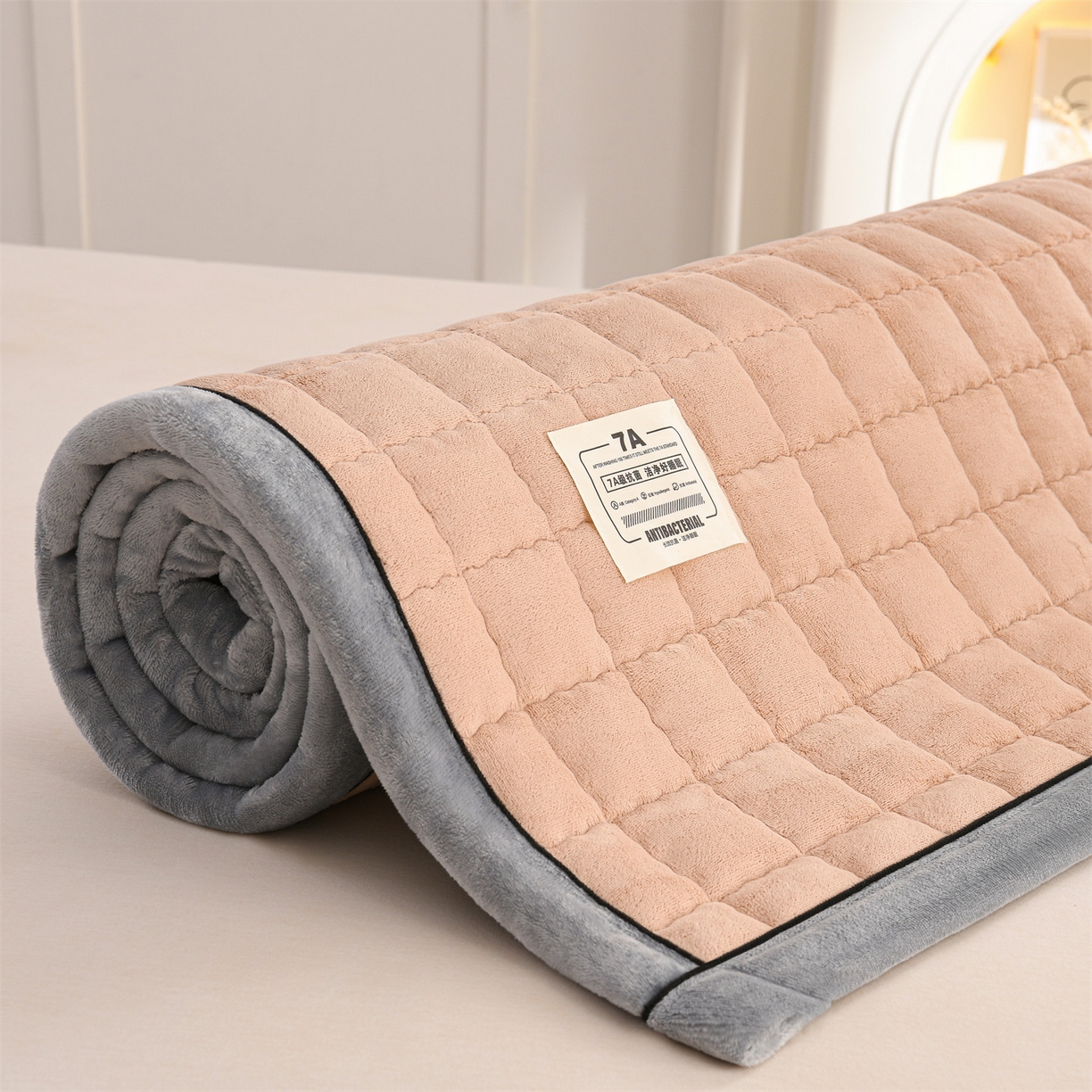 91家纺网 家纺一手货源 找家纺 欧邦 2025新款加厚臻棉绒半消光牛奶绒床垫床褥学生榻榻米薄垫子 和煦春风-米驼