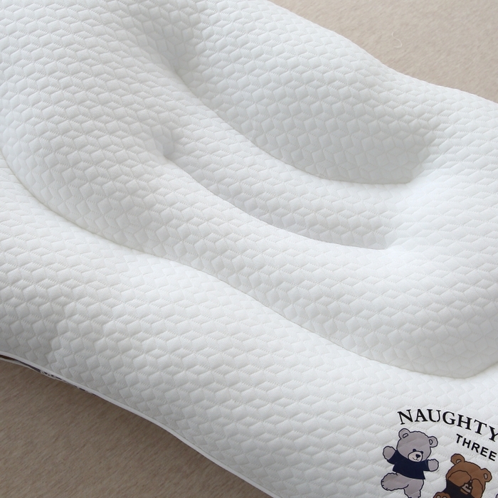 91家纺网 家纺一手货源 找家纺 （总）永乐枕芯 2025新款针织三只小熊护颈椎枕枕头枕芯