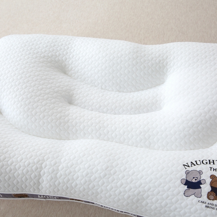 91家纺网 家纺一手货源 找家纺 （总）永乐枕芯 2025新款针织三只小熊护颈椎枕枕头枕芯