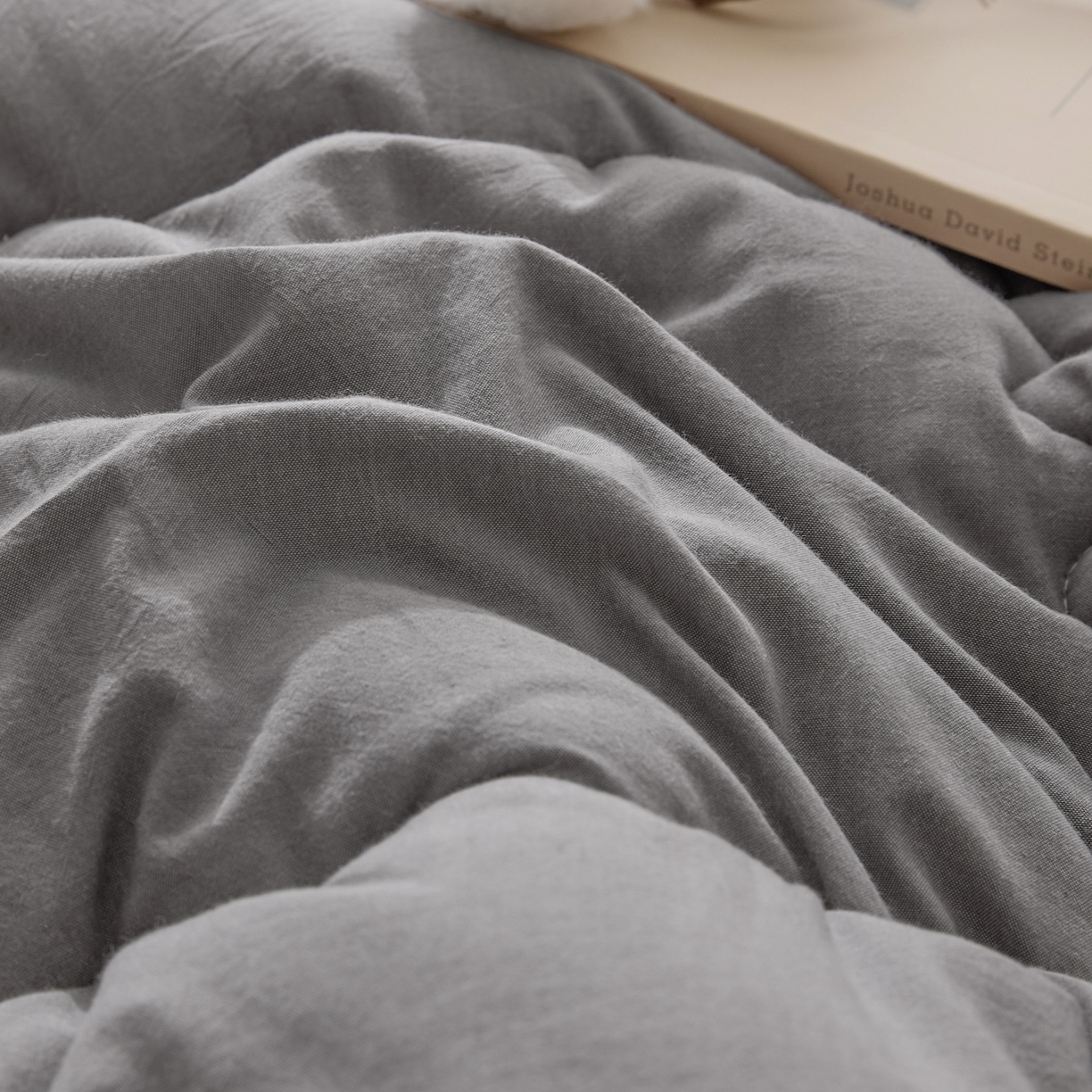 91家纺网 家纺一手货源 找家纺 悠米悠家 2025新款亲肤加厚棉花夹棉床褥 灰色