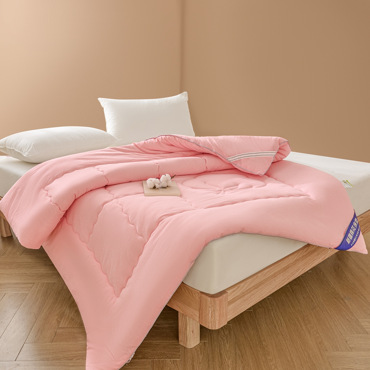 91家纺网 家纺一手货源 找家纺 悠米悠家 2025新款亲肤加厚棉花夹棉床褥 粉色