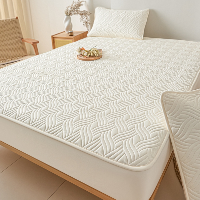 91家纺网 家纺一手货源 找家纺 九亭家纺 2025新款A类防水夹棉床笠 防水款-水波纹-云朵白