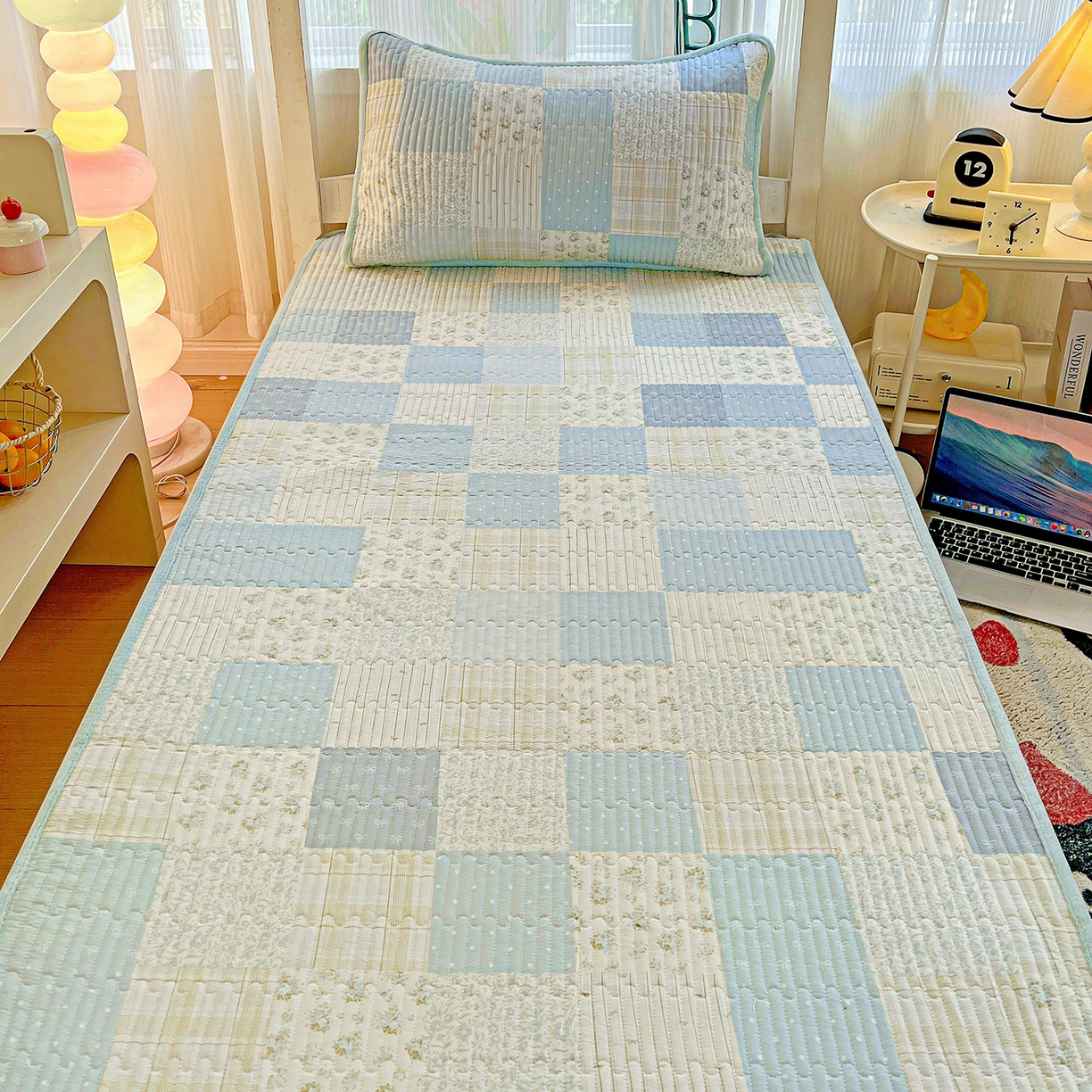 91家纺网 家纺一手货源 找家纺 恒尚居 2025新款纯棉牛奶绒学生床垫 双面两用夹棉床单床垫-秋冬款 四季通用-系列二 【芳菲-蓝】-A纯棉-B牛奶绒