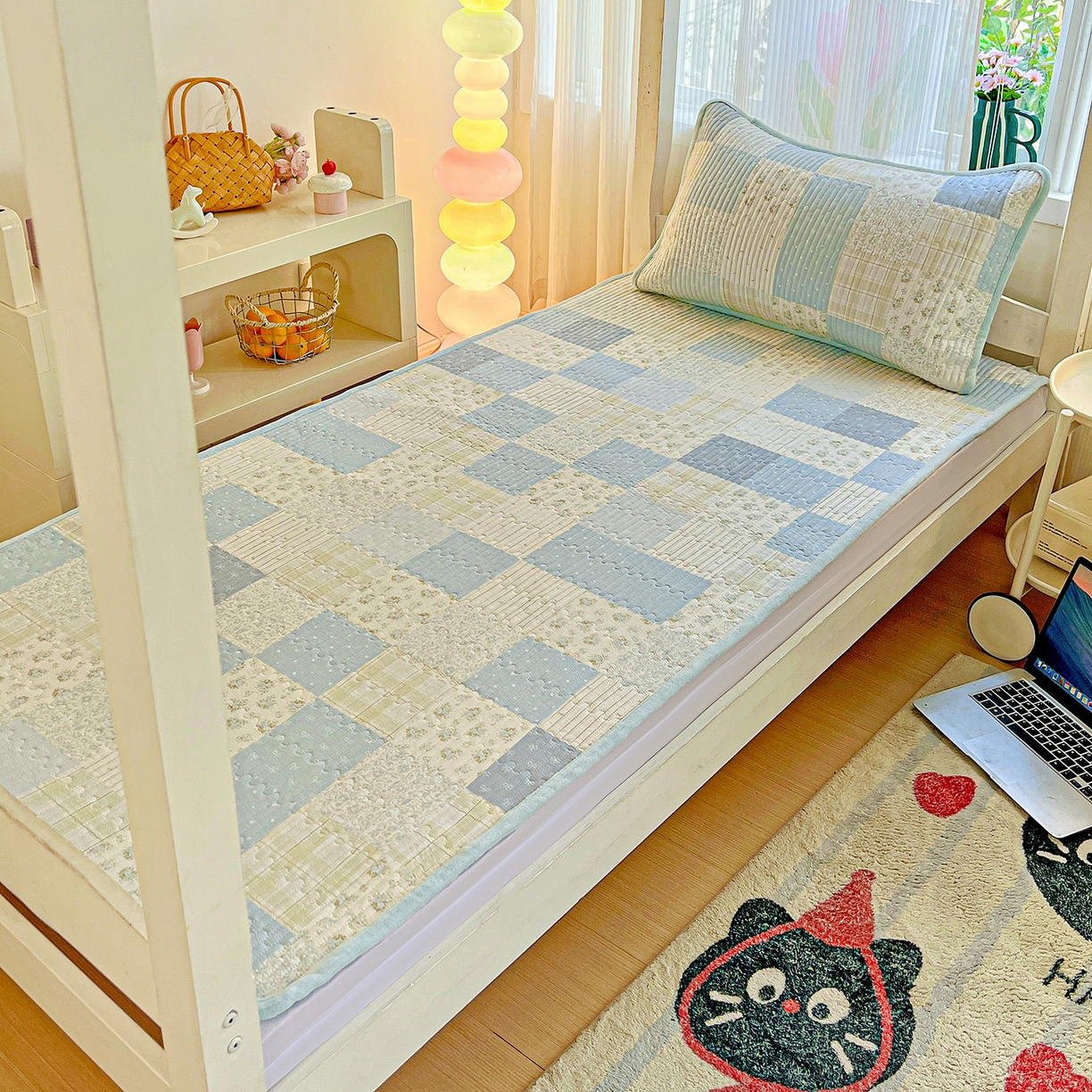 91家纺网 家纺一手货源 找家纺 恒尚居 2025新款纯棉牛奶绒学生床垫 双面两用夹棉床单床垫-秋冬款 四季通用-系列二 【芳菲-蓝】-A纯棉-B牛奶绒