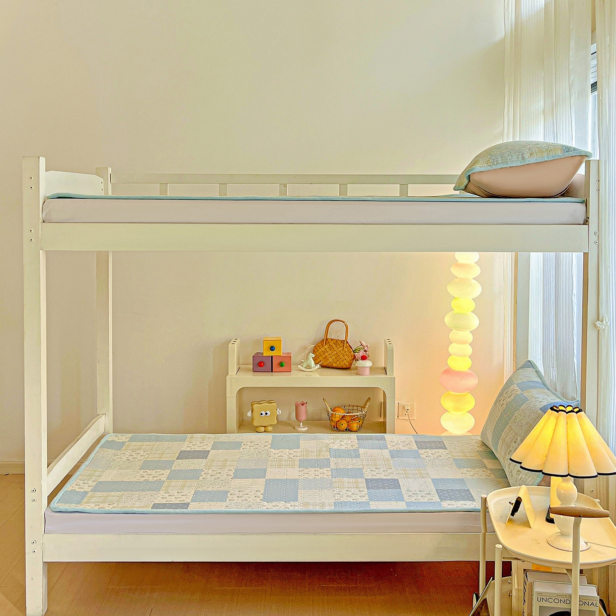 91家纺网 家纺一手货源 找家纺 恒尚居 2025新款纯棉牛奶绒学生床垫 双面两用夹棉床单床垫-秋冬款 四季通用-系列二 【芳菲-蓝】-A纯棉-B牛奶绒