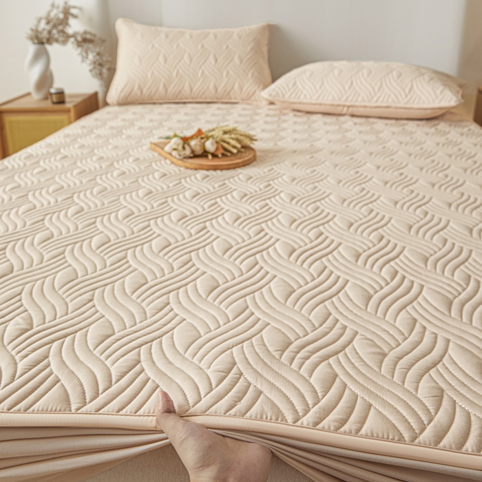 91家纺网 家纺一手货源 找家纺 九亭家纺 2025新款A类防水夹棉床笠 防水款-水波纹-奶咖