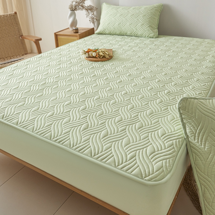 91家纺网 家纺一手货源 找家纺 九亭家纺 2025新款A类防水夹棉床笠 水波纹-芥末绿