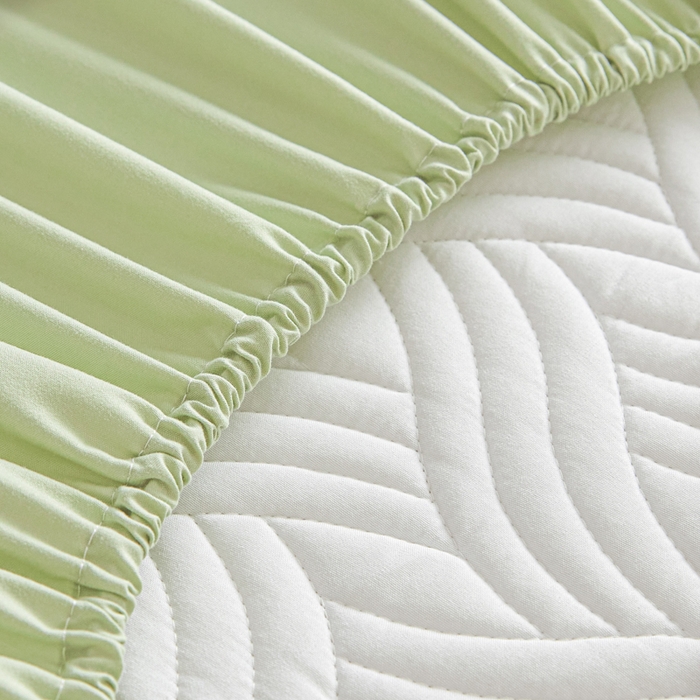 91家纺网 家纺一手货源 找家纺 九亭家纺 2025新款A类防水夹棉床笠 水波纹-芥末绿