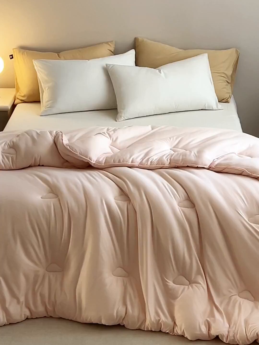 91家纺网 家纺一手货源 找家纺 （总）莱宁被业 2025新款A类针织云柔棉大豆冬被保暖学生春秋被冬被柔软被子被芯