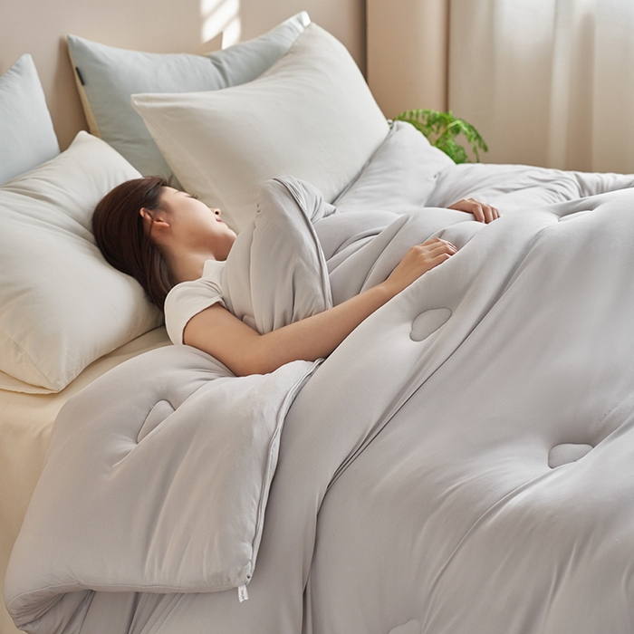 91家纺网 家纺一手货源 找家纺 （总）莱宁被业 2025新款A类针织云柔棉大豆冬被保暖学生春秋被冬被柔软被子被芯