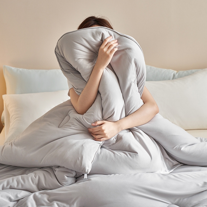 91家纺网 家纺一手货源 找家纺 （总）莱宁被业 2025新款A类针织云柔棉大豆冬被保暖学生春秋被冬被柔软被子被芯