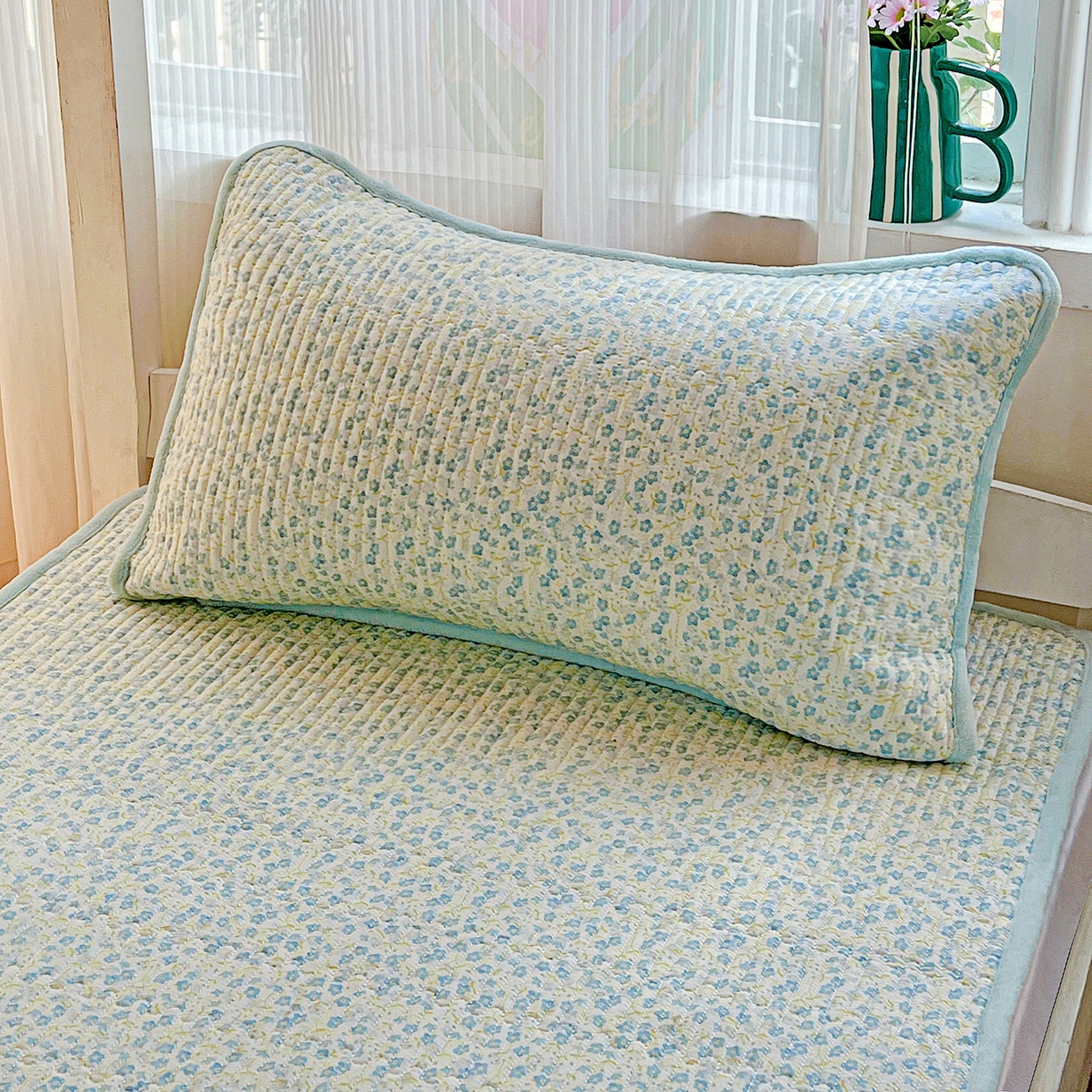 91家纺网 家纺一手货源 找家纺 恒尚居 2025新款纯棉牛奶绒学生床垫 双面两用夹棉床单床垫-秋冬款 四季通用-系列二 【雪兰】-A纯棉-B牛奶绒