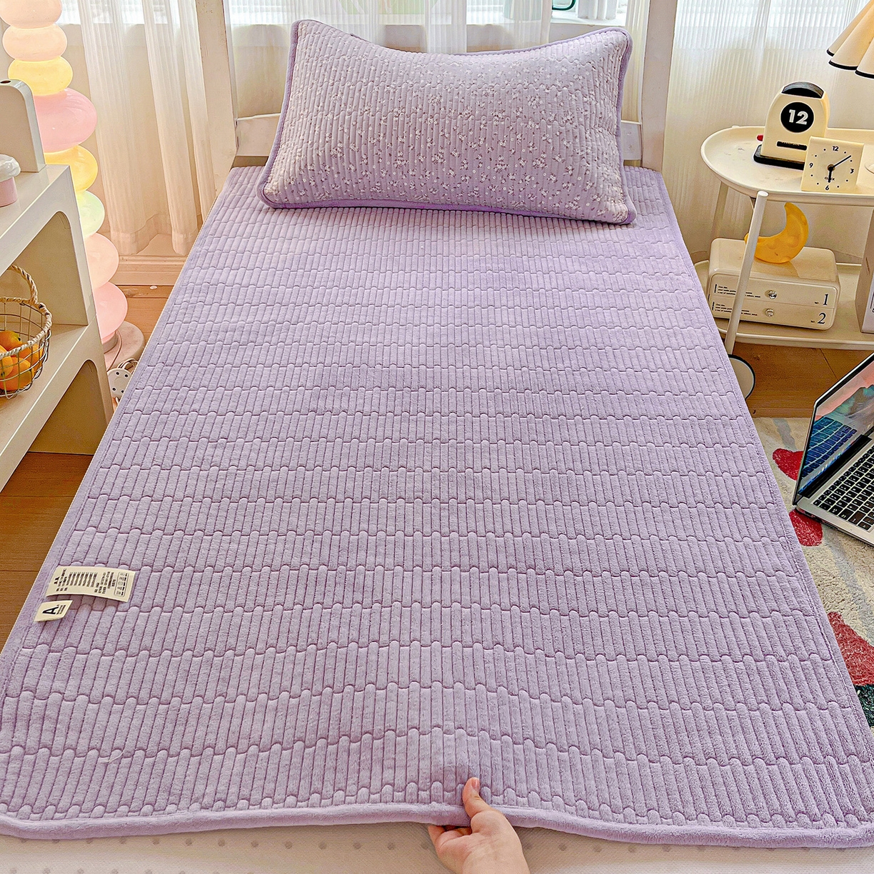 91家纺网 家纺一手货源 找家纺 恒尚居 2025新款纯棉牛奶绒学生床垫 双面两用夹棉床单床垫-秋冬款 四季通用-系列二 【花言】-A纯棉-B牛奶绒