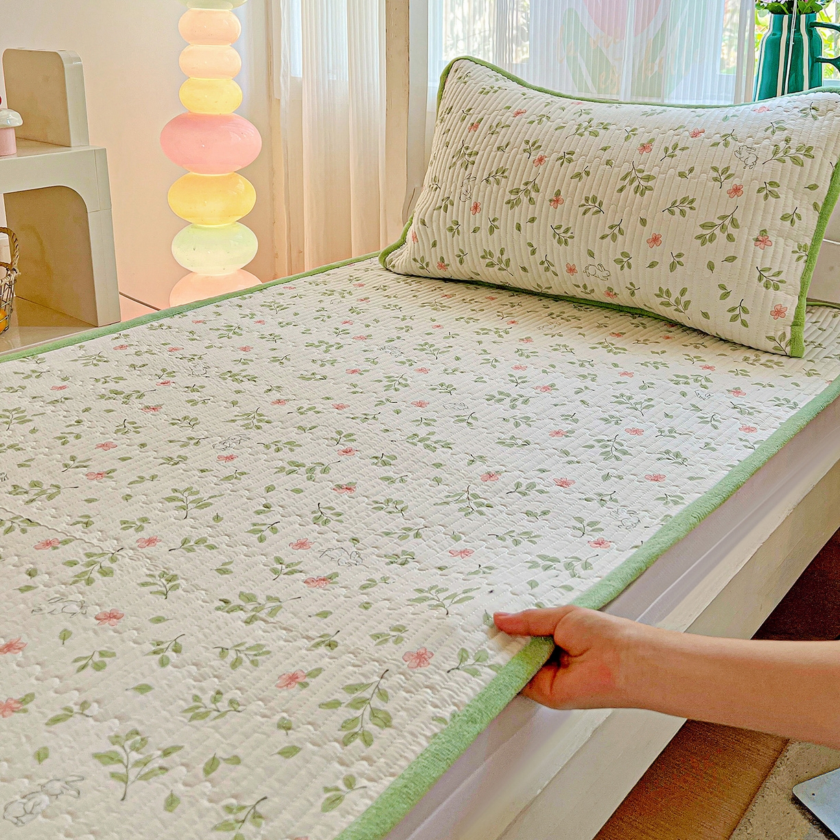 91家纺网 家纺一手货源 找家纺 恒尚居 2025新款纯棉牛奶绒学生床垫 双面两用夹棉床单床垫-秋冬款 四季通用-系列二 【清新雅韵】-A纯棉-B牛奶绒