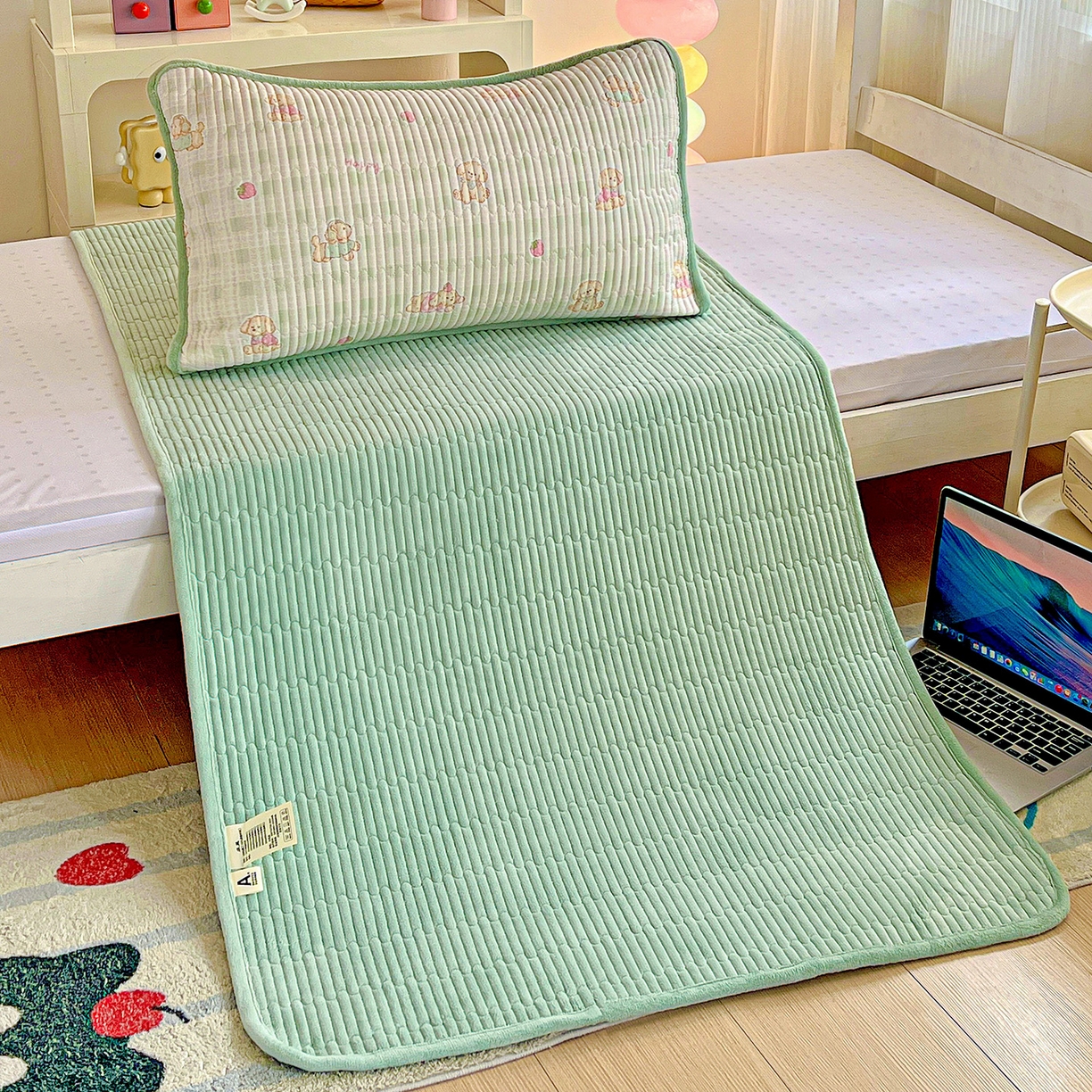 91家纺网 家纺一手货源 找家纺 恒尚居 2025新款纯棉牛奶绒学生床垫 双面两用夹棉床单床垫-秋冬款 四季通用-系列二 【甜心旺旺】-A纯棉-B牛奶绒