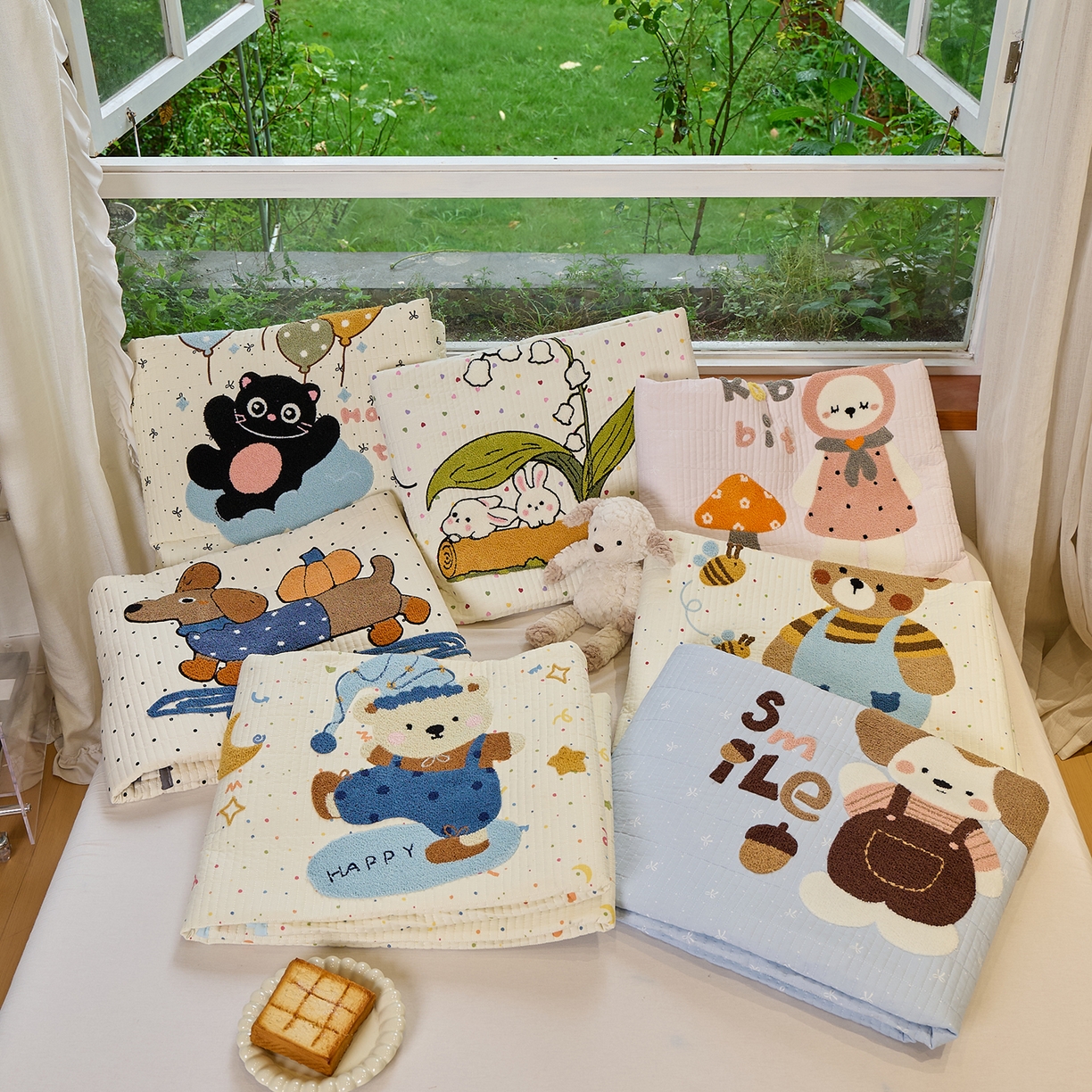 91家纺网 家纺一手货源 找家纺 鑫喜莱家纺 2025新款云朵棉毛巾绣床盖三件套 包装展示+组合图