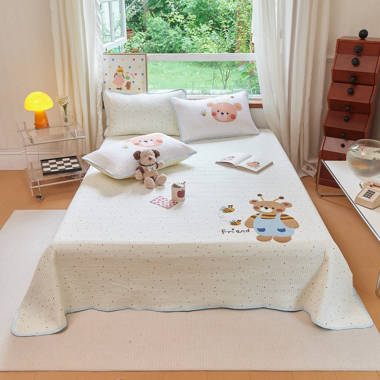 鑫喜莱家纺 2025新款云朵棉毛巾绣床盖三件套 蜜蜂熊