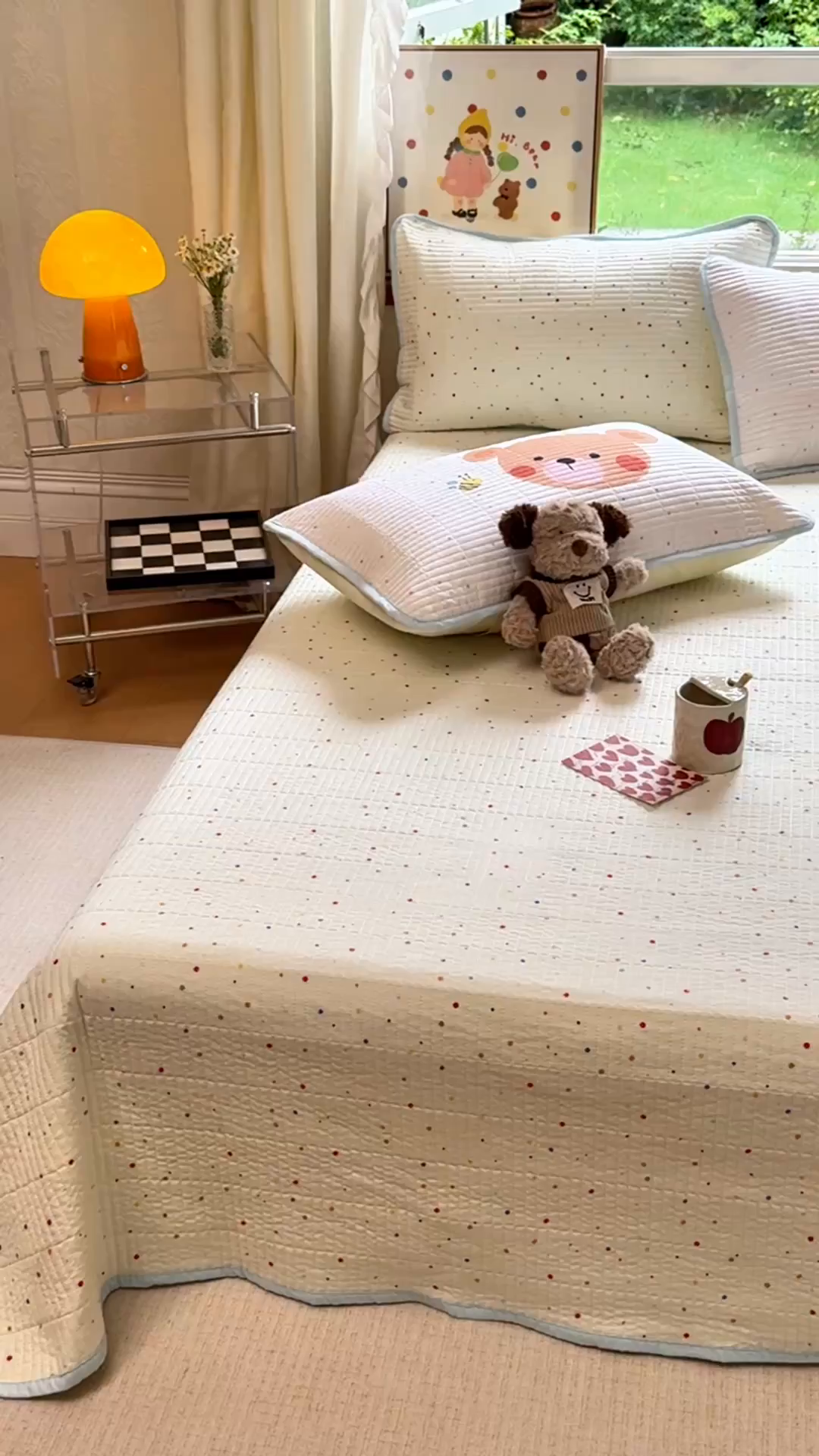 91家纺网 家纺一手货源 找家纺 鑫喜莱家纺 2025新款云朵棉毛巾绣床盖三件套 蜜蜂熊