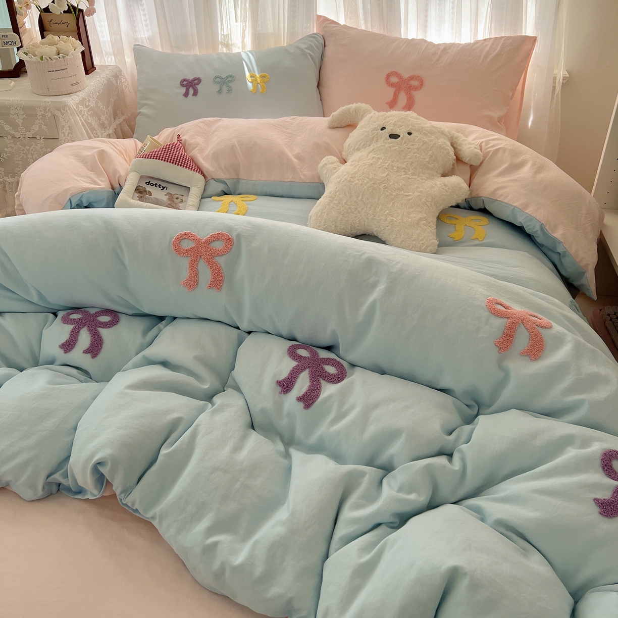 91家纺网 家纺一手货源 找家纺 顾里家纺 2025新款韩系蝴蝶结云朵棉毛巾绣套件四件套-少女梦想 少女梦想（蓝）