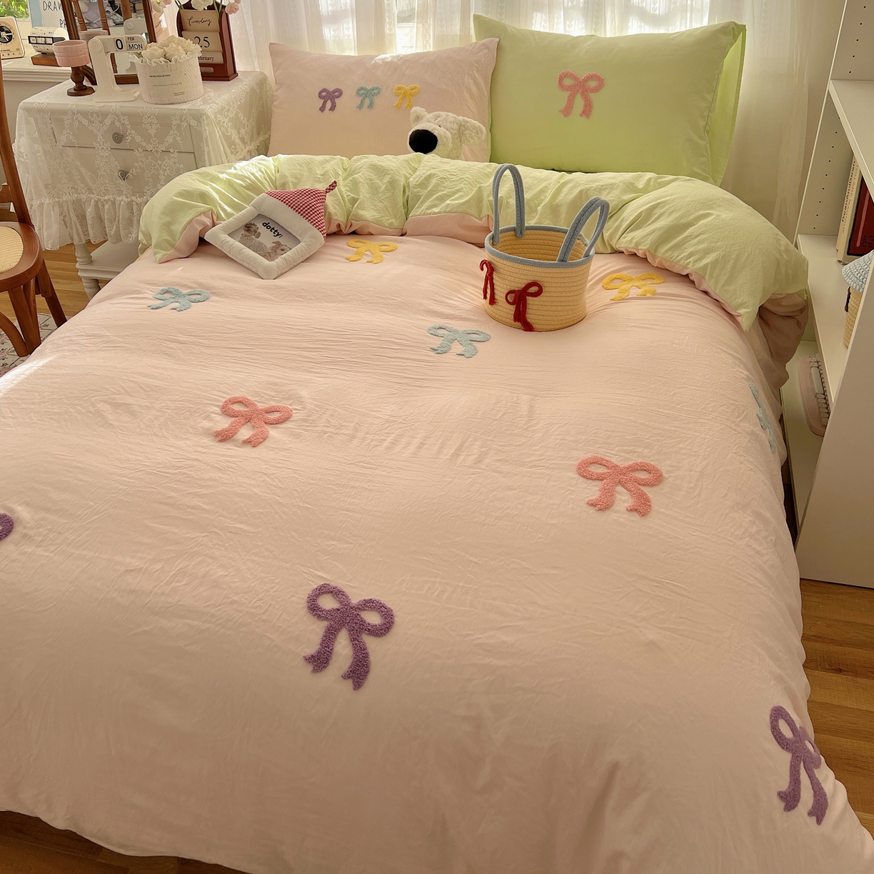 91家纺网 家纺一手货源 找家纺 顾里家纺 2025新款韩系蝴蝶结云朵棉毛巾绣套件四件套-少女梦想 少女梦想（粉绿）