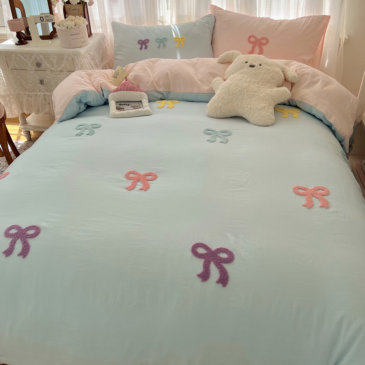 91家纺网 家纺一手货源 找家纺 顾里家纺 2025新款韩系蝴蝶结云朵棉毛巾绣套件四件套-少女梦想 少女梦想（蓝）