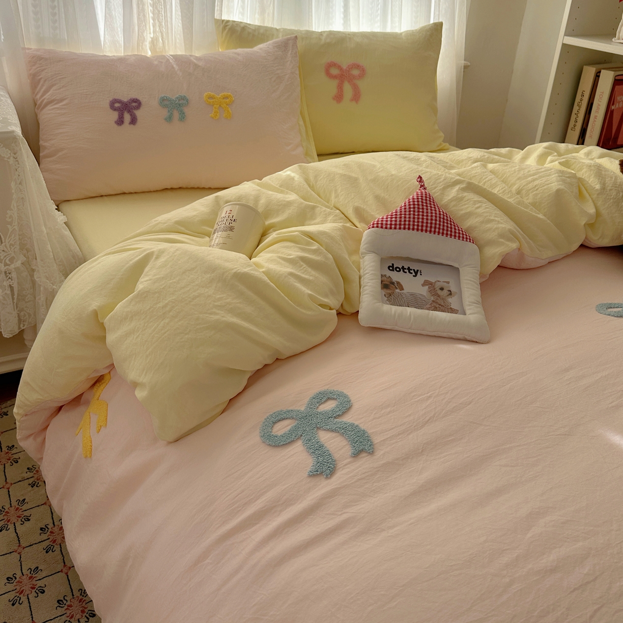 91家纺网 家纺一手货源 找家纺 顾里家纺 2025新款韩系蝴蝶结云朵棉毛巾绣套件四件套-少女梦想 少女梦想（粉）