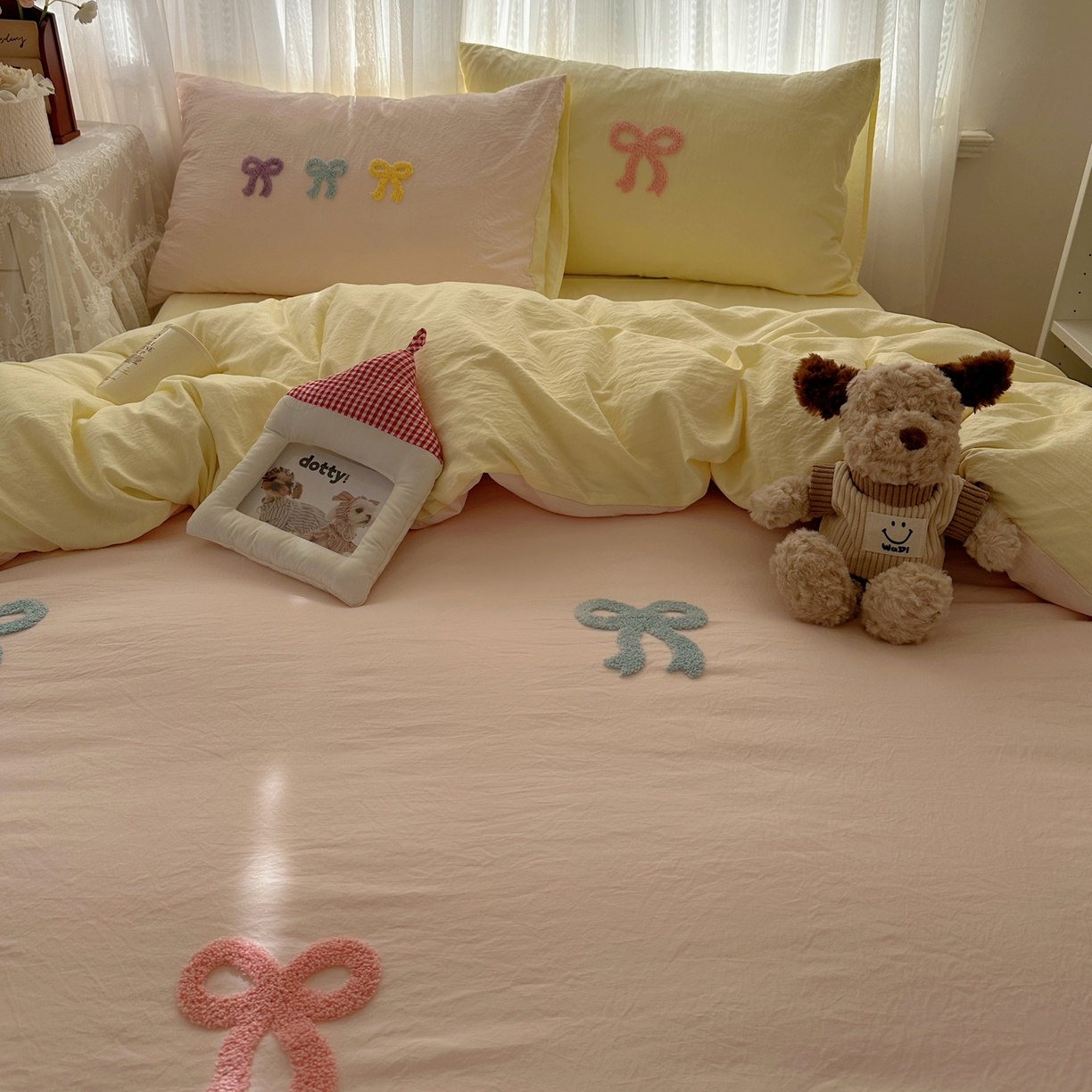 91家纺网 家纺一手货源 找家纺 顾里家纺 2025新款韩系蝴蝶结云朵棉毛巾绣套件四件套-少女梦想 少女梦想（粉）