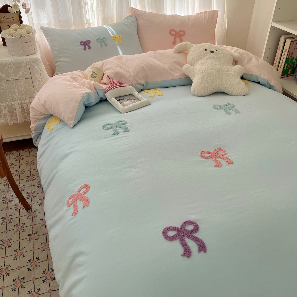 91家纺网 家纺一手货源 找家纺 顾里家纺 2025新款韩系蝴蝶结云朵棉毛巾绣套件四件套-少女梦想 少女梦想（蓝）