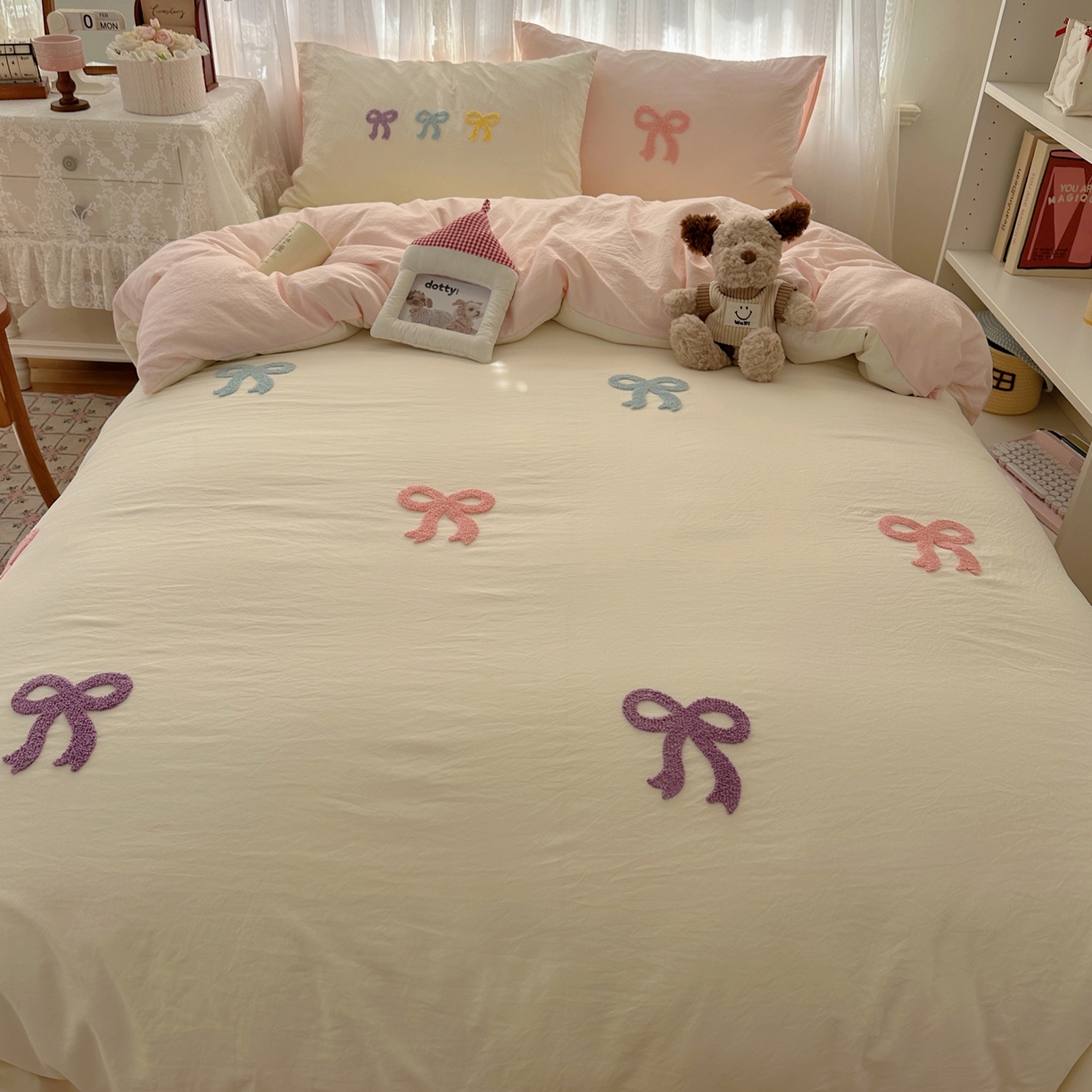 91家纺网 家纺一手货源 找家纺 顾里家纺 2025新款韩系蝴蝶结云朵棉毛巾绣套件四件套-少女梦想 少女梦想（米）